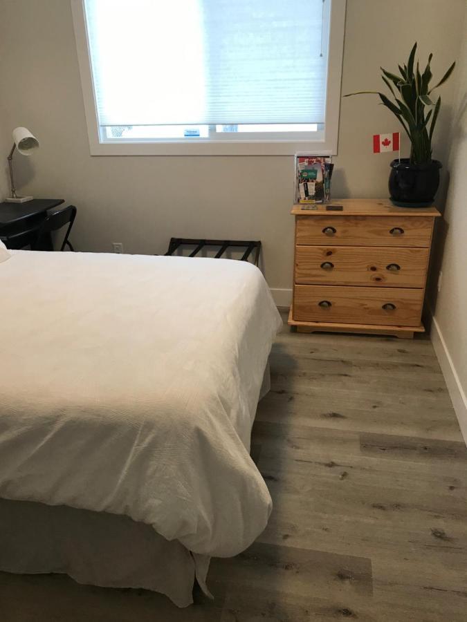 Your Home Away From Home Kelowna Luaran gambar